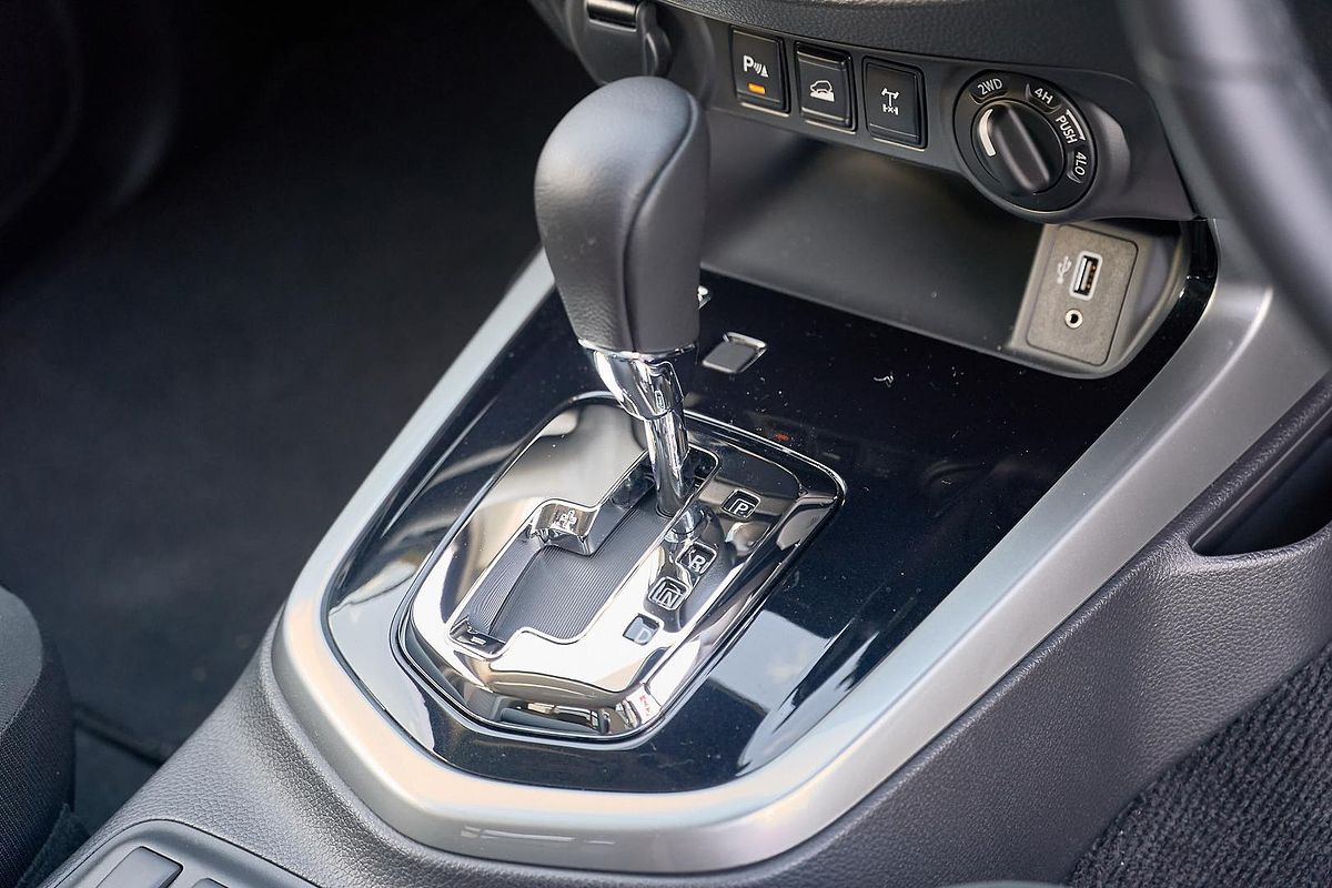 2024 Nissan Navara ST-X D23 4X4