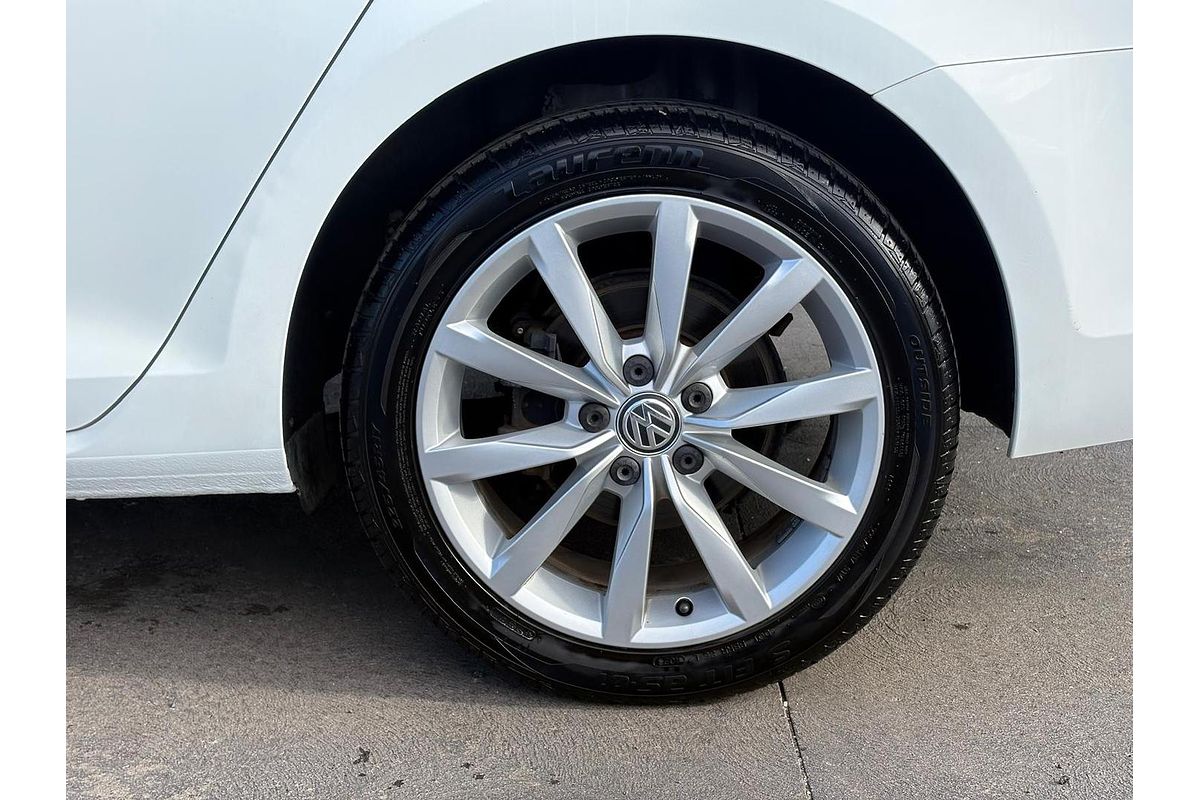 2014 Volkswagen Golf 103TSI Highline 7