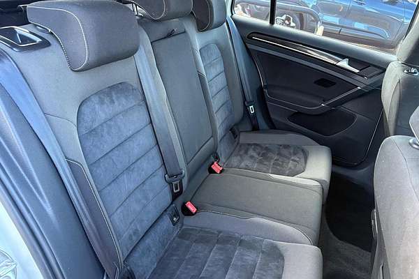 2014 Volkswagen Golf 103TSI Highline 7