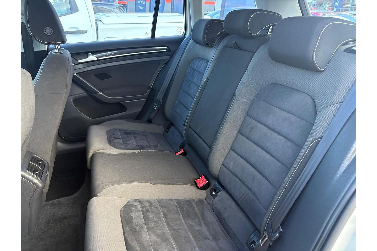 2014 Volkswagen Golf 103TSI Highline 7