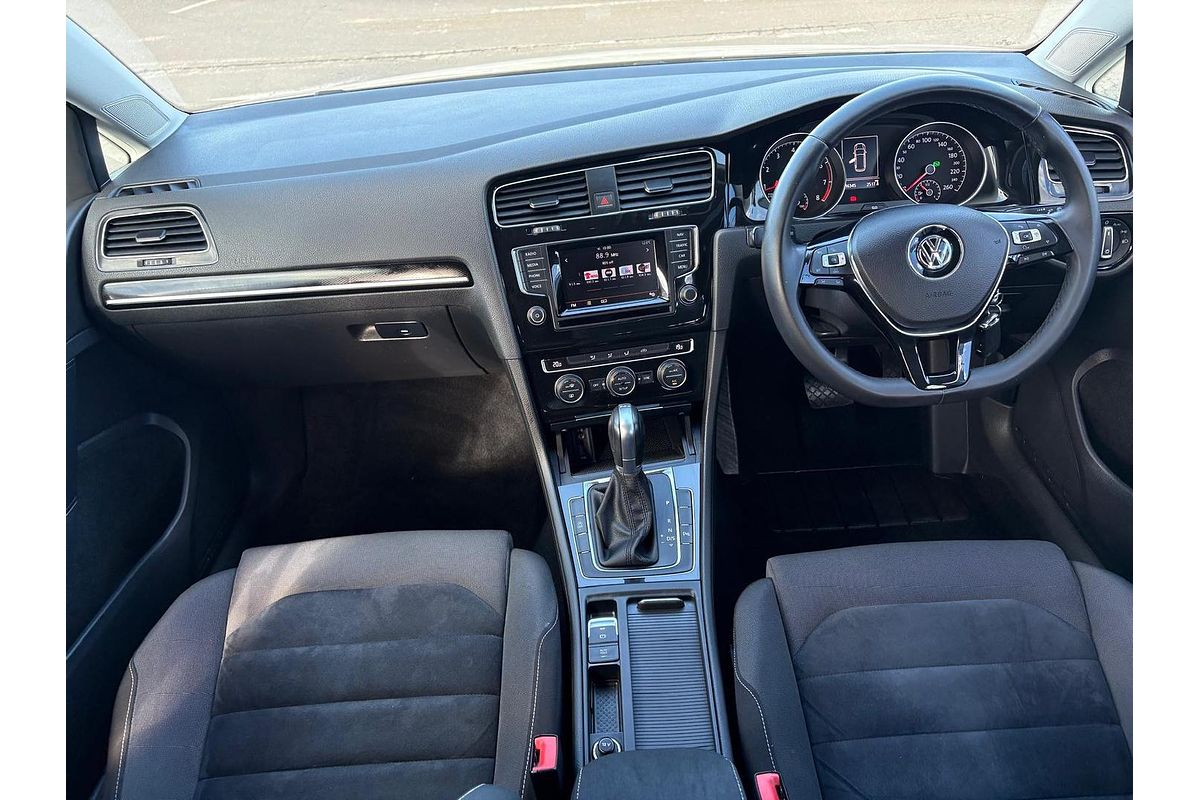 2014 Volkswagen Golf 103TSI Highline 7
