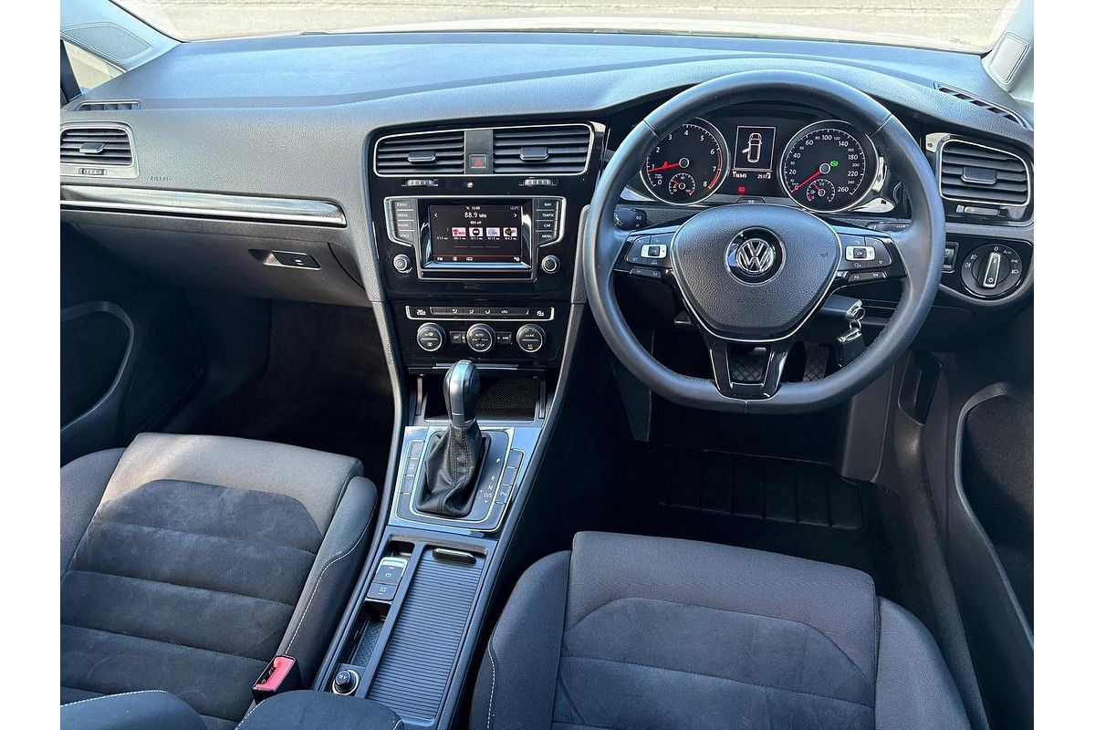 2014 Volkswagen Golf 103TSI Highline 7