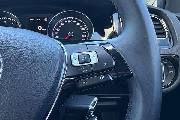 2014 Volkswagen Golf 103TSI Highline 7