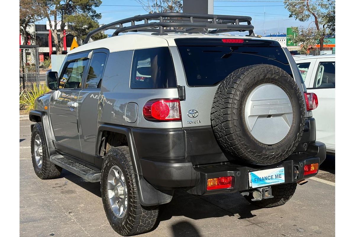 2012 Toyota FJ Cruiser GSJ15R