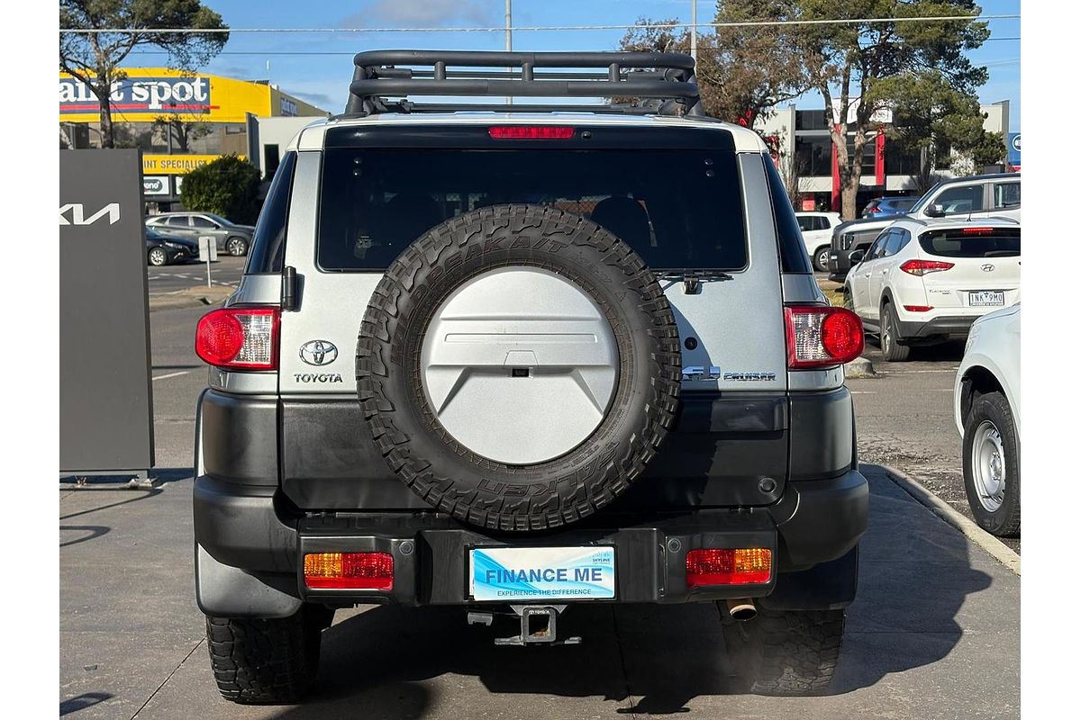 2012 Toyota FJ Cruiser GSJ15R