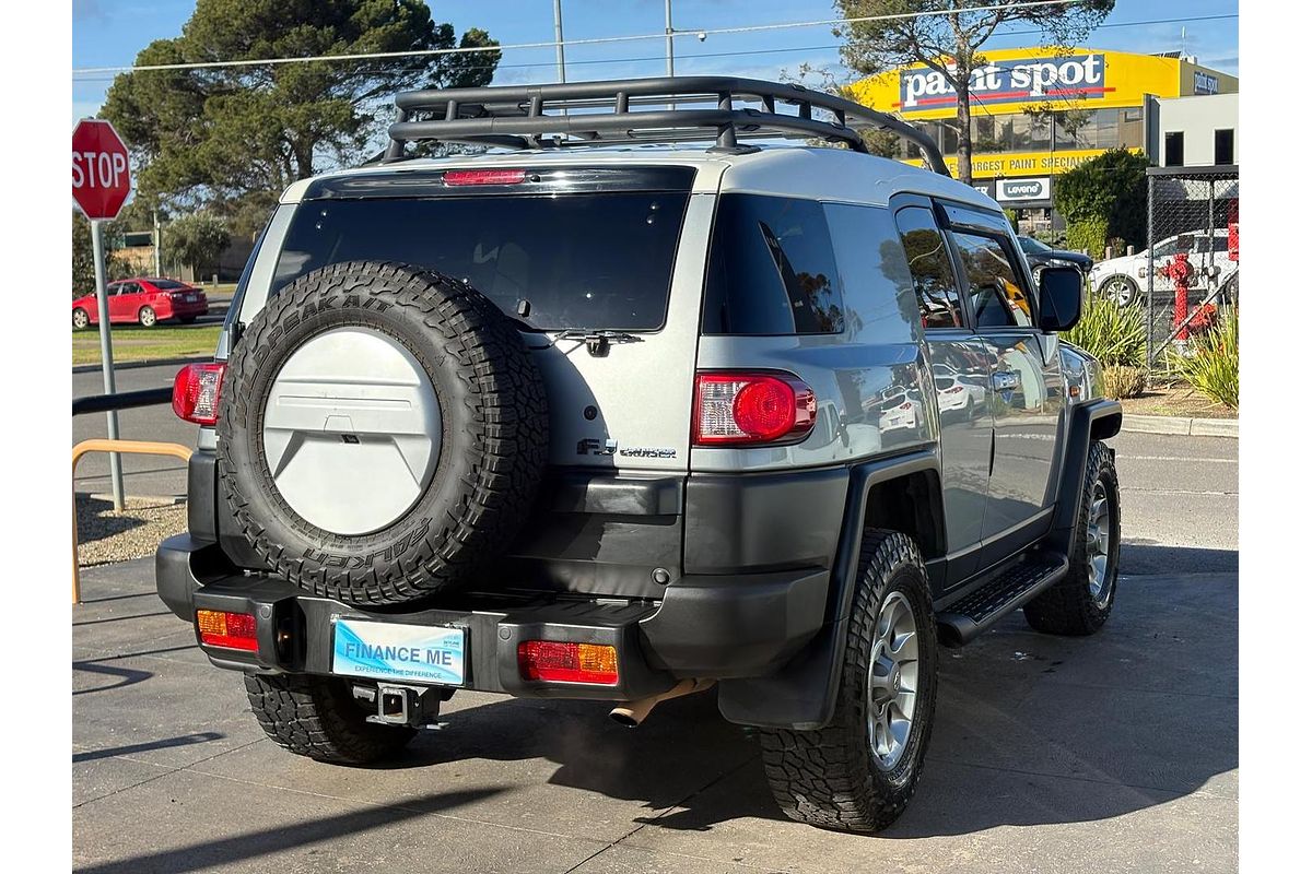 2012 Toyota FJ Cruiser GSJ15R