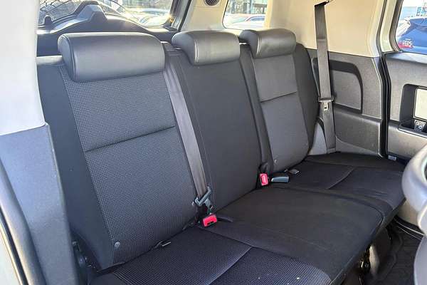 2012 Toyota FJ Cruiser GSJ15R