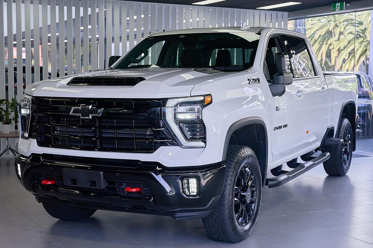 2025 Chevrolet Silverado HD LTZ Premium W/Tech Pack T1 4X4