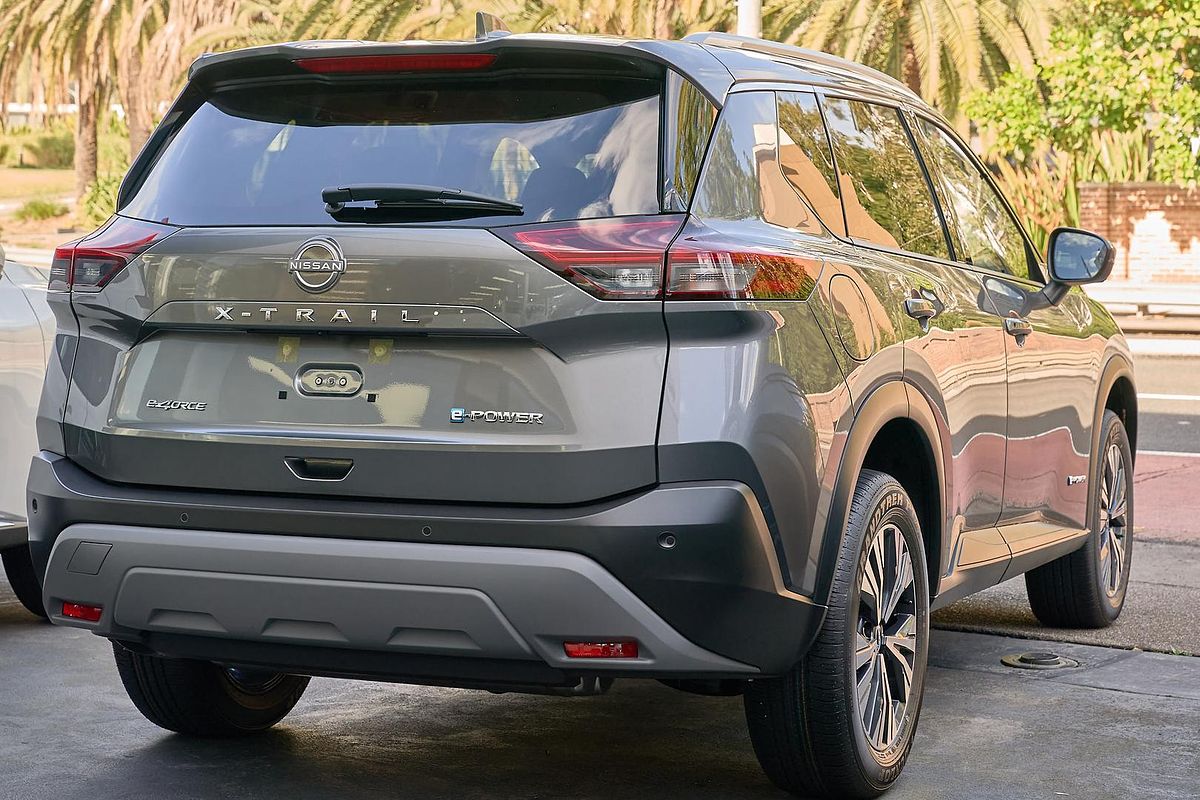 2025 Nissan X-TRAIL ST-L e-POWER T33
