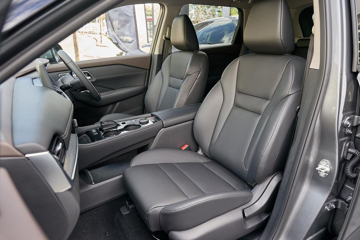 2025 Nissan X-TRAIL ST-L e-POWER T33