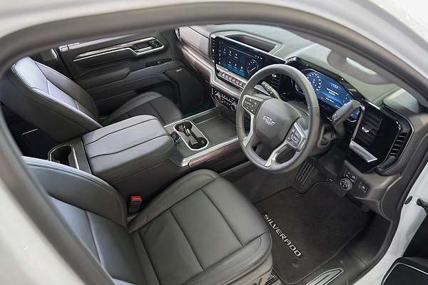 2025 Chevrolet Silverado HD LTZ Premium W/Tech Pack T1 4X4
