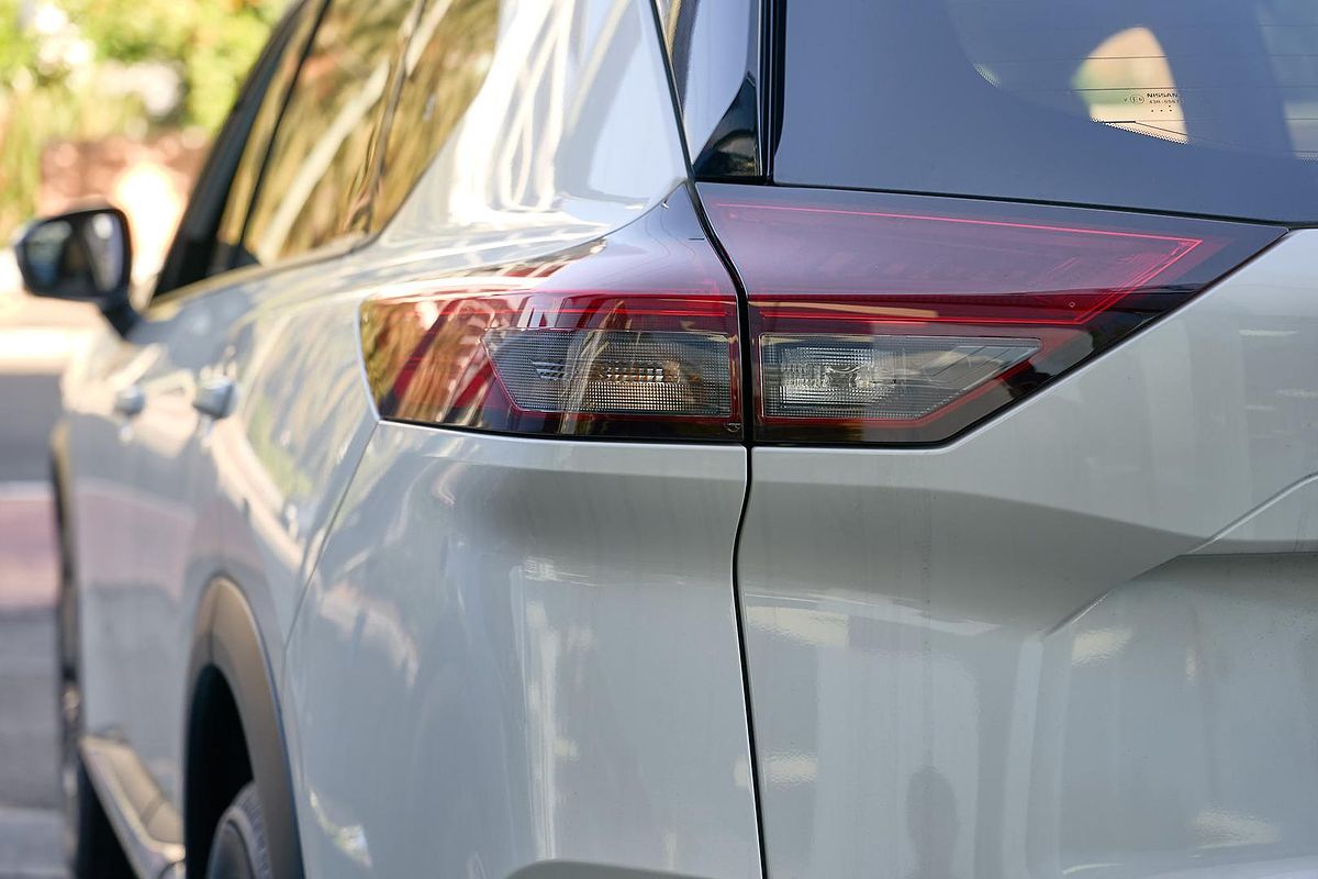 2024 Nissan X-TRAIL Ti-L T33