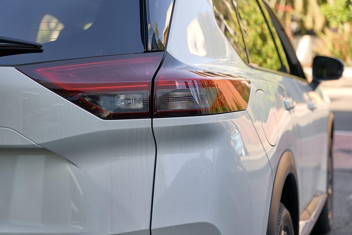 2024 Nissan X-TRAIL Ti-L T33