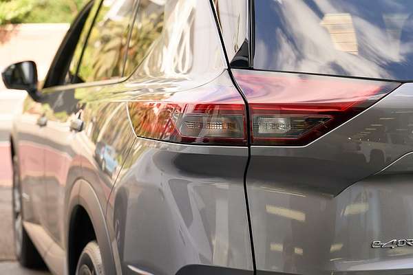 2025 Nissan X-TRAIL ST-L e-POWER T33