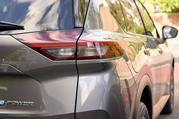 2025 Nissan X-TRAIL ST-L e-POWER T33
