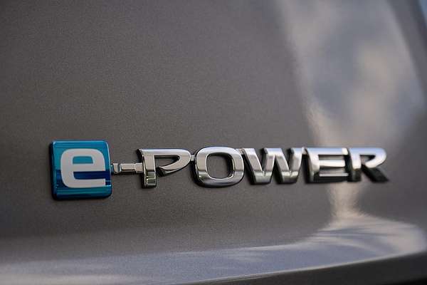 2025 Nissan X-TRAIL ST-L e-POWER T33
