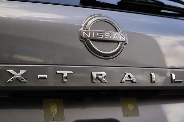2025 Nissan X-TRAIL ST-L e-POWER T33