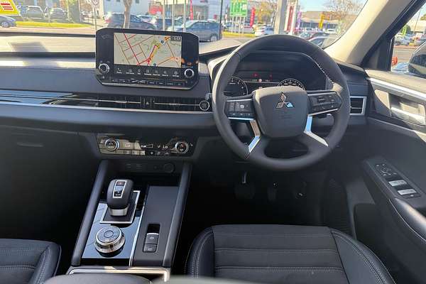 2025 Mitsubishi Outlander Aspire ZM