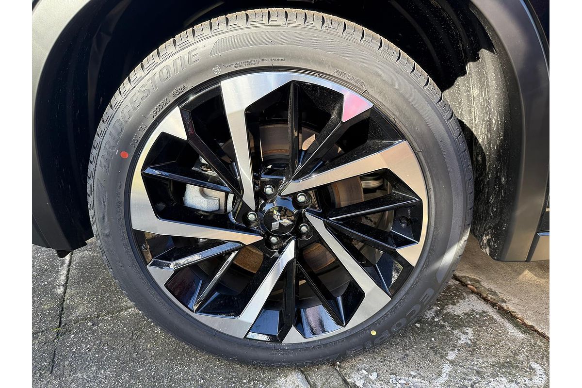 2025 Mitsubishi Outlander Aspire ZM