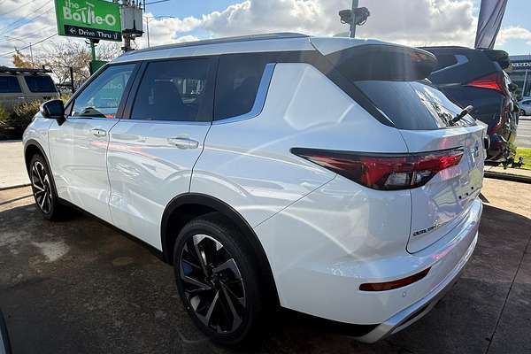 2025 Mitsubishi Outlander Aspire ZM