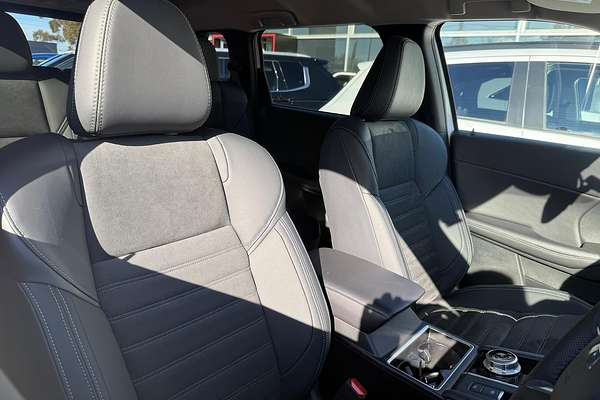2025 Mitsubishi Outlander Aspire ZM