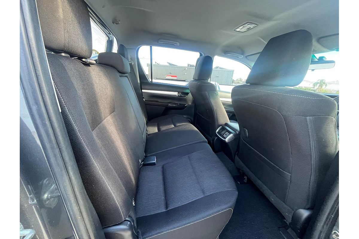 2022 Toyota Hilux SR5 GUN126R 4X4