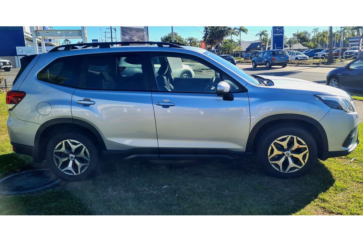 2023 Subaru Forester 2.5i S5