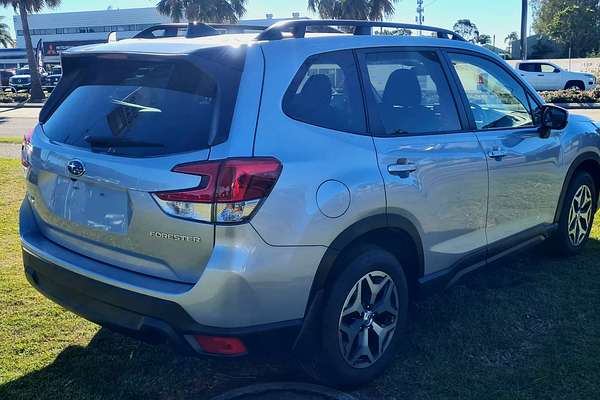 2023 Subaru Forester 2.5i S5