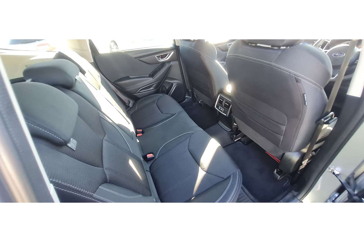 2023 Subaru Forester 2.5i S5