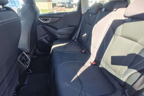 2023 Subaru Forester 2.5i S5