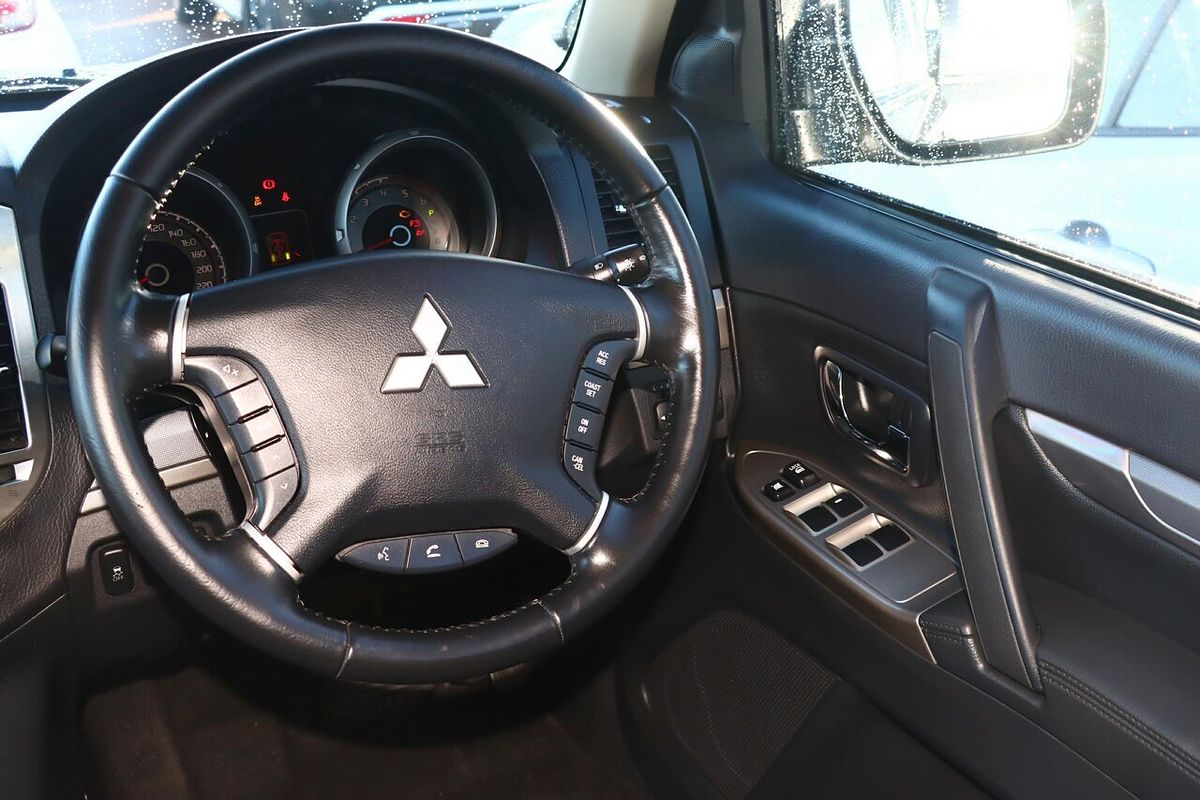 2019 Mitsubishi Pajero GLX NX