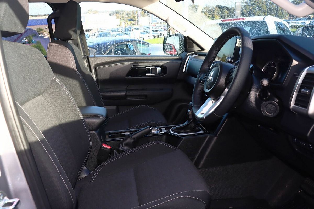 2024 Mitsubishi Triton GLS MV 4X4
