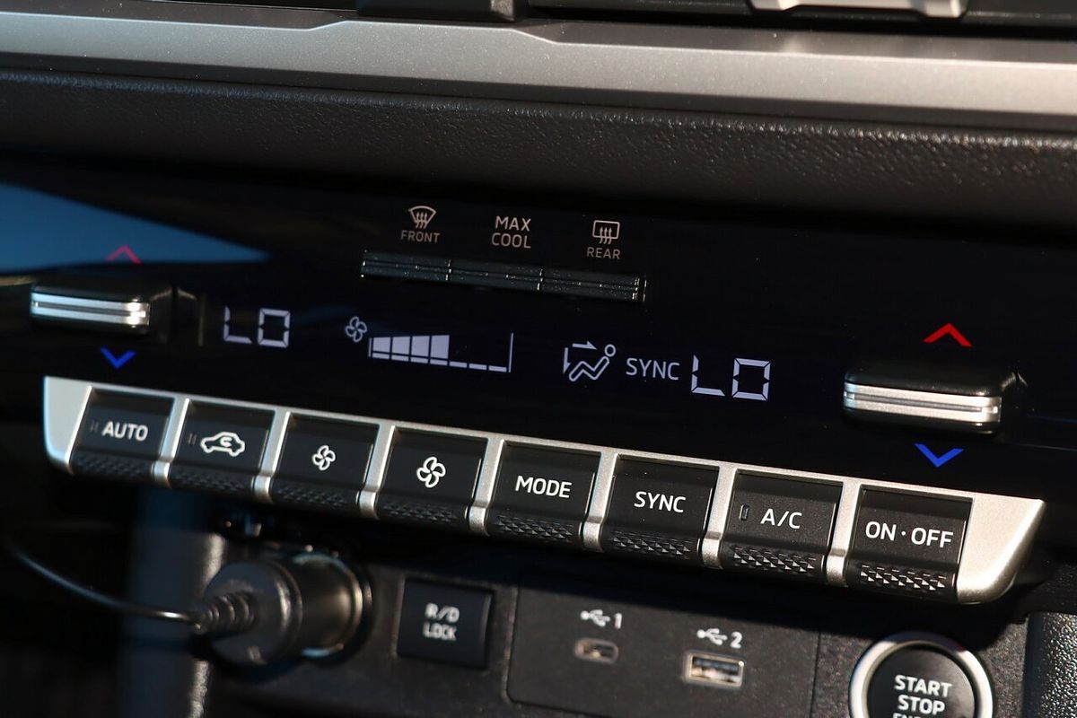 2024 Mitsubishi Triton GLS MV 4X4