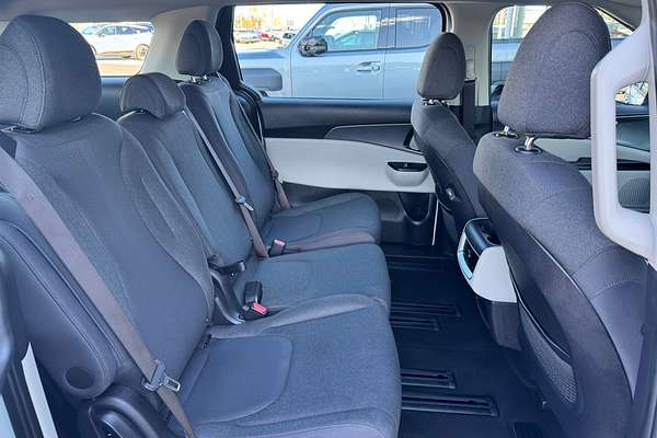 2023 Kia Carnival S KA4
