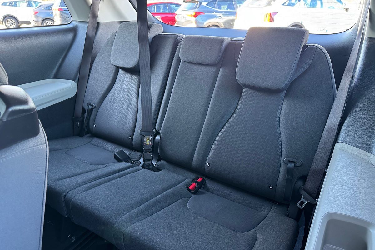 2023 Kia Carnival S KA4