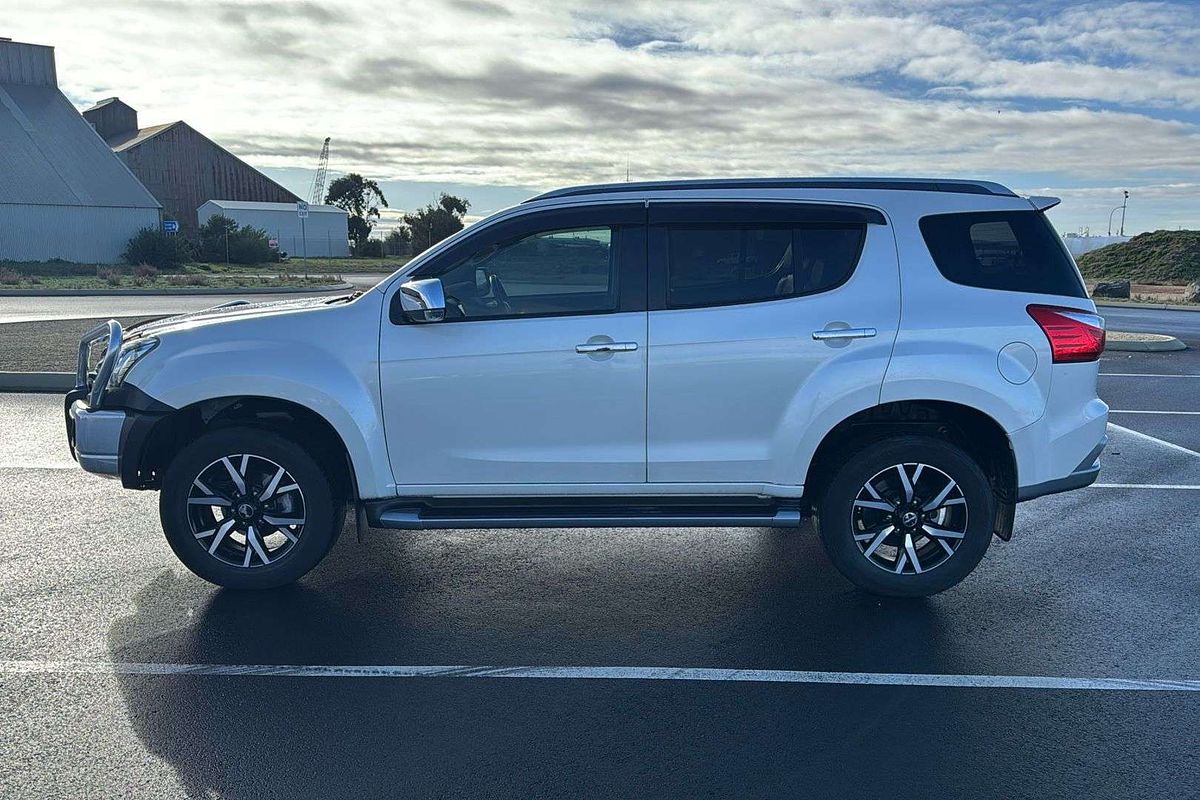 2019 Isuzu MU-X LS-T