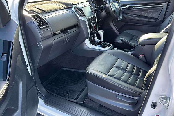 2019 Isuzu MU-X LS-T