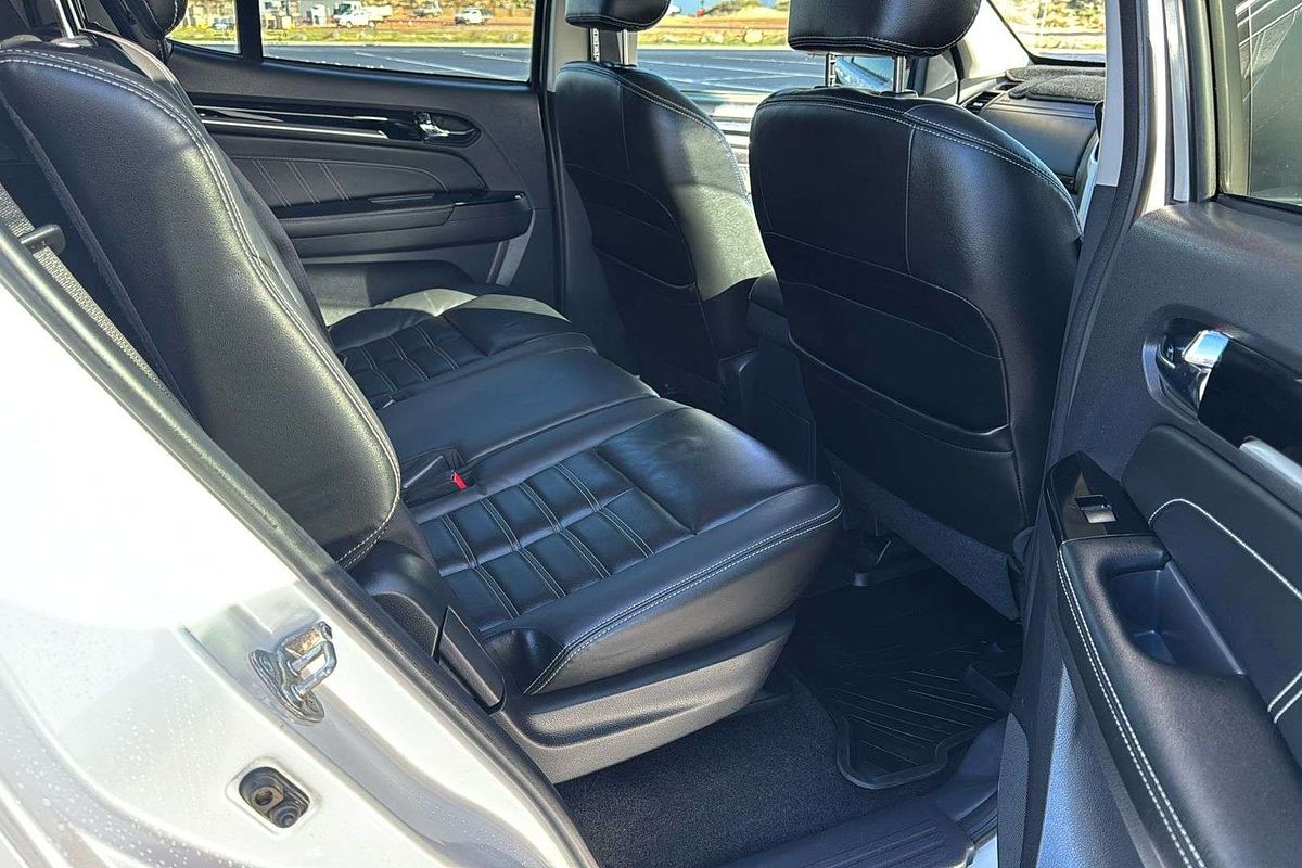 2019 Isuzu MU-X LS-T