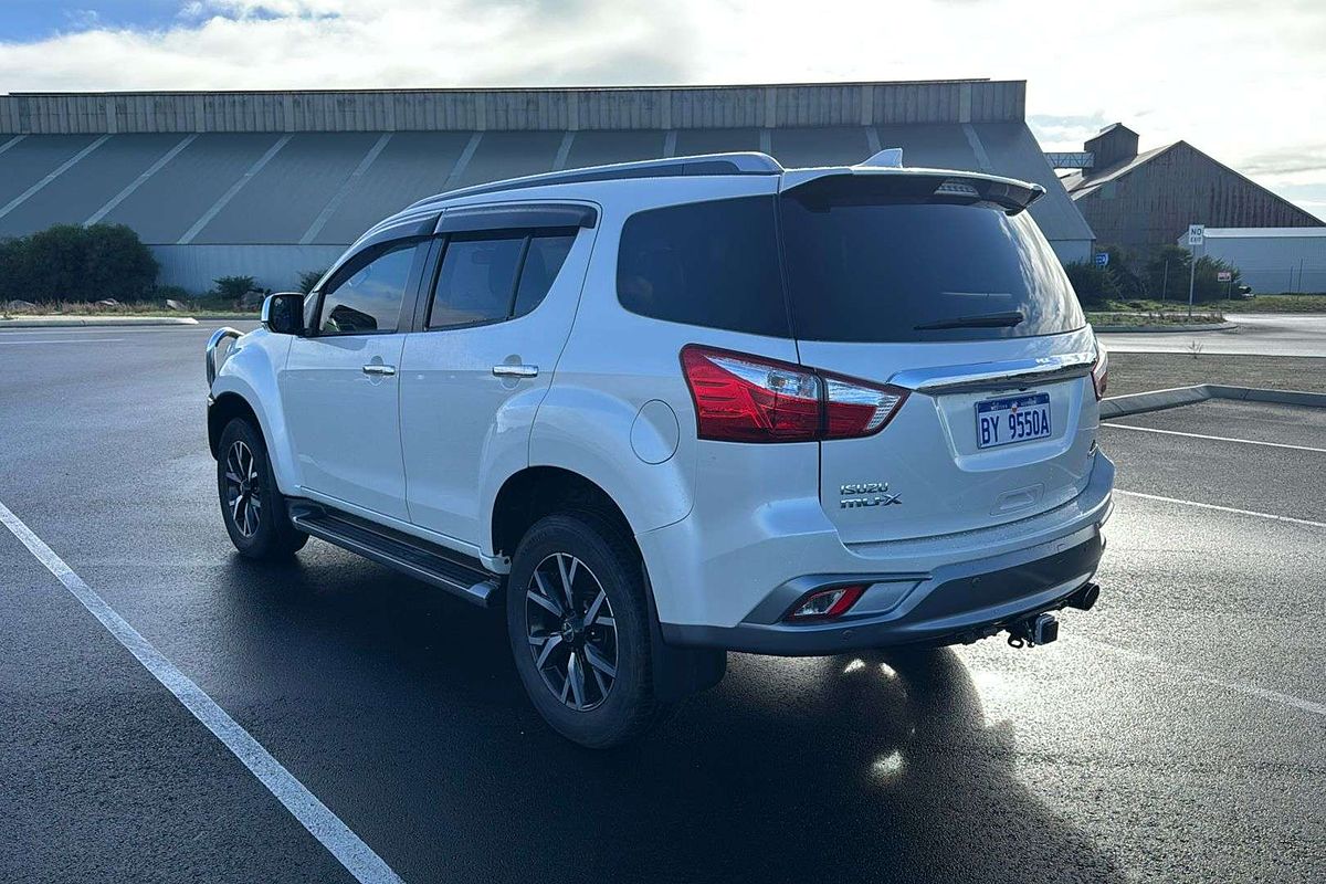 2019 Isuzu MU-X LS-T