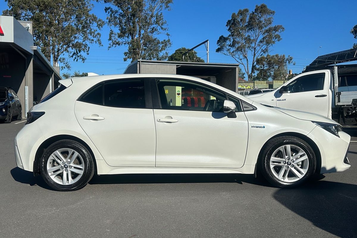 2020 Toyota Corolla SX Hybrid ZWE211R