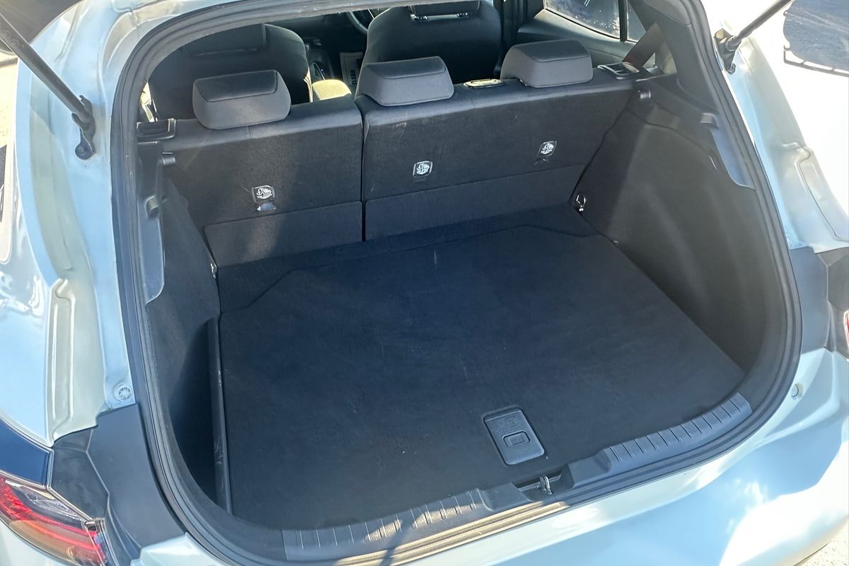 2020 Toyota Corolla SX Hybrid ZWE211R