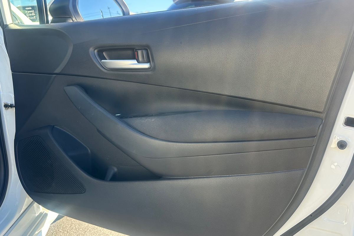 2020 Toyota Corolla SX Hybrid ZWE211R