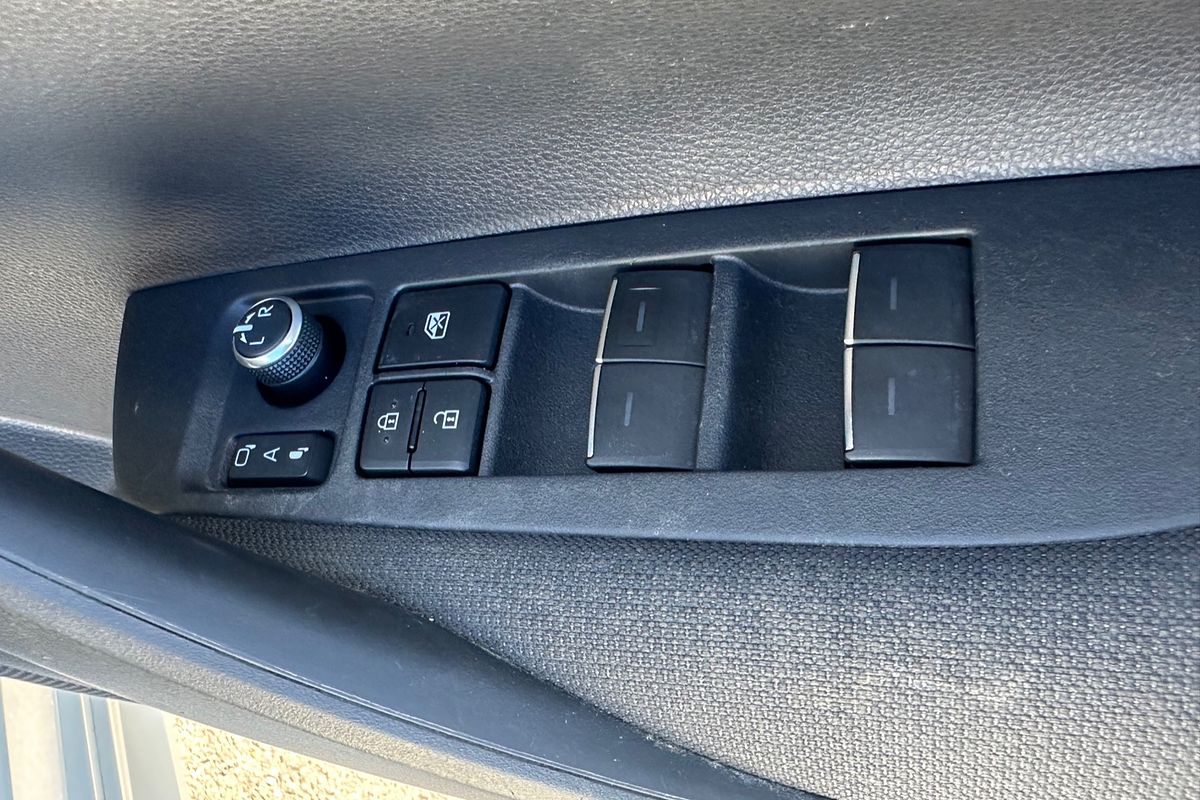 2020 Toyota Corolla SX Hybrid ZWE211R