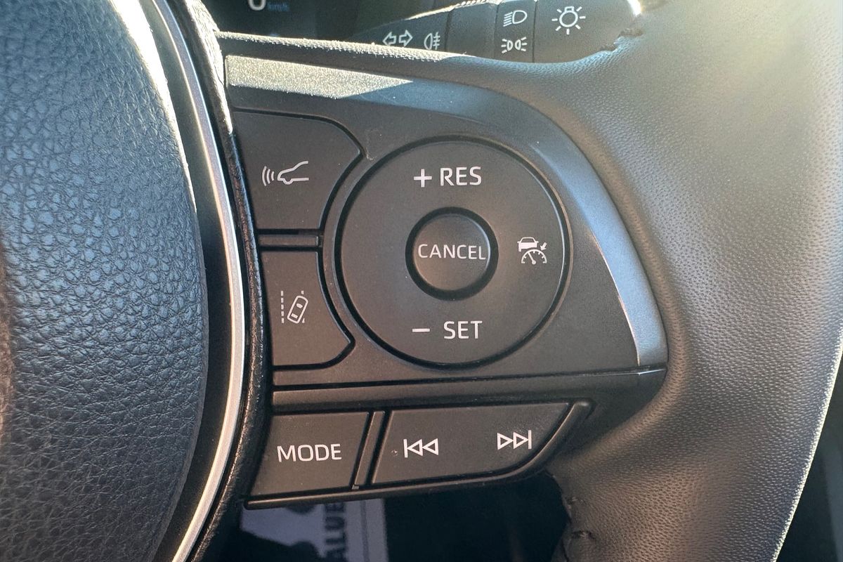 2020 Toyota Corolla SX Hybrid ZWE211R