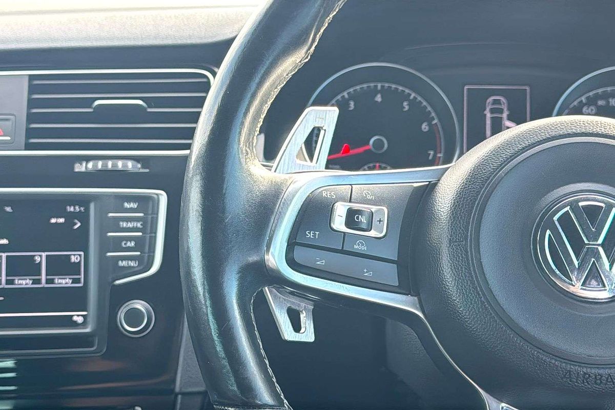 2016 Volkswagen Golf 110TSI Highline 7