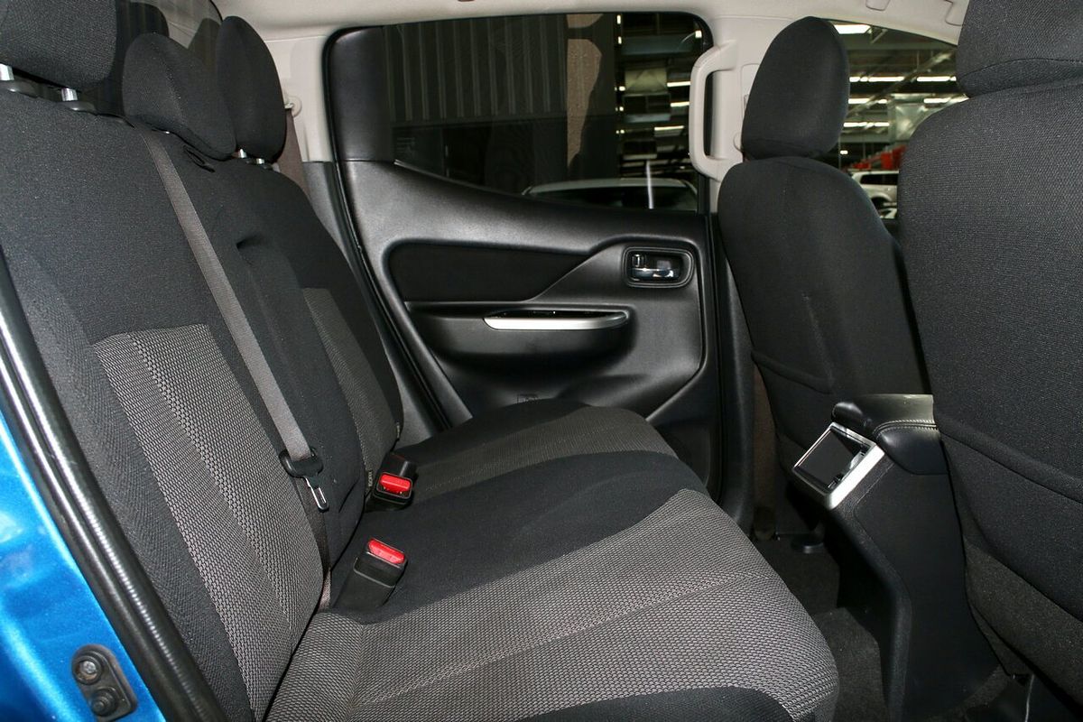 2021 Mitsubishi Triton GLS MR 4X4