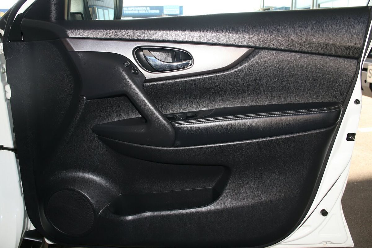 2015 Nissan X-TRAIL ST-L T32