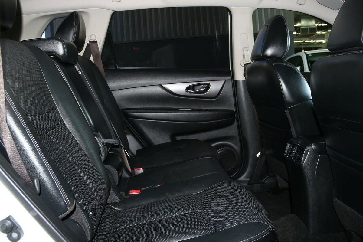 2015 Nissan X-TRAIL ST-L T32