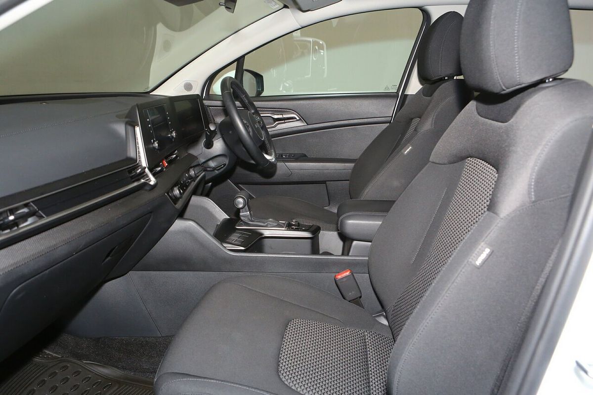2024 Kia Sportage S NQ5