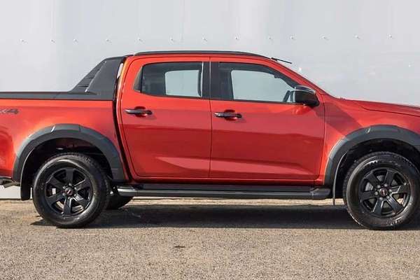 2025 Isuzu D-MAX X-TERRAIN 4X4